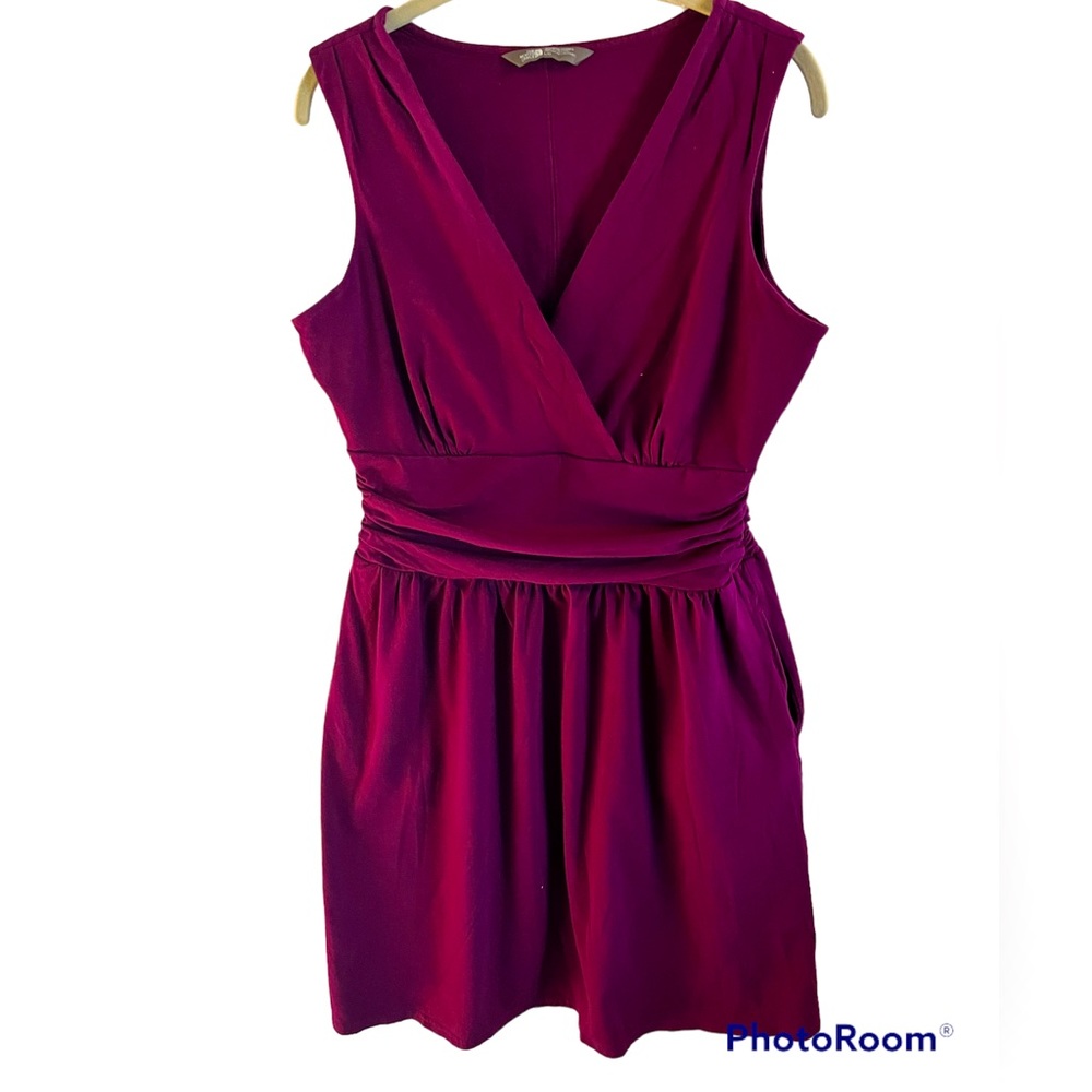 Northface LG- dress cotton/spandex v-neck, stretchy, ruched waist, flattering